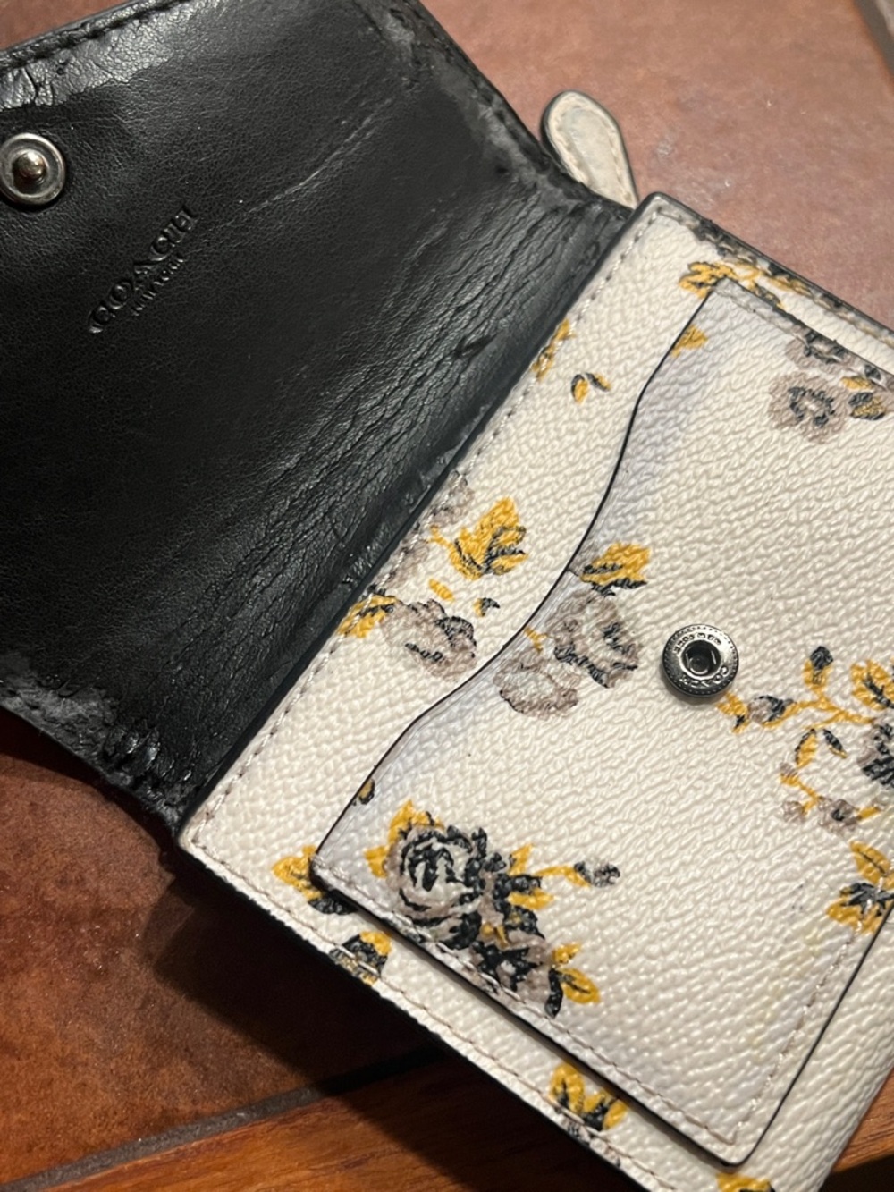 Coach Cream Floral Compact Wallet with Yellow and Gray Flowers - Picture 7 of 7